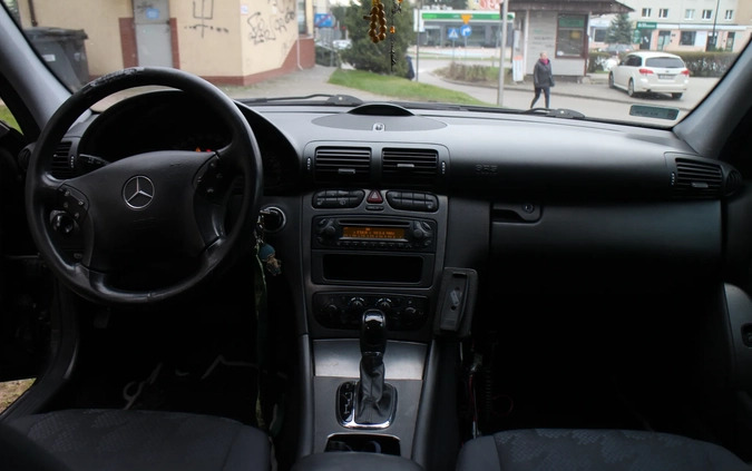 Mercedes-Benz Klasa C cena 15000 przebieg: 320000, rok produkcji 2002 z Świdnik małe 79